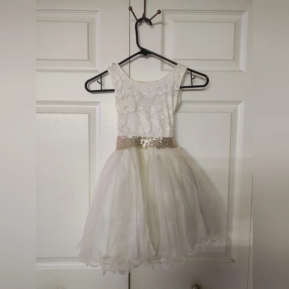 Dress - Picture 1 of 2